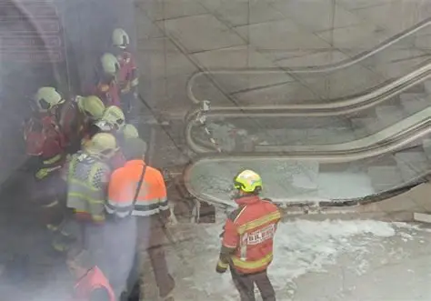 Incendio en la estación Constitución: evacuaron la terminal y trabajan Bomberos y SAME