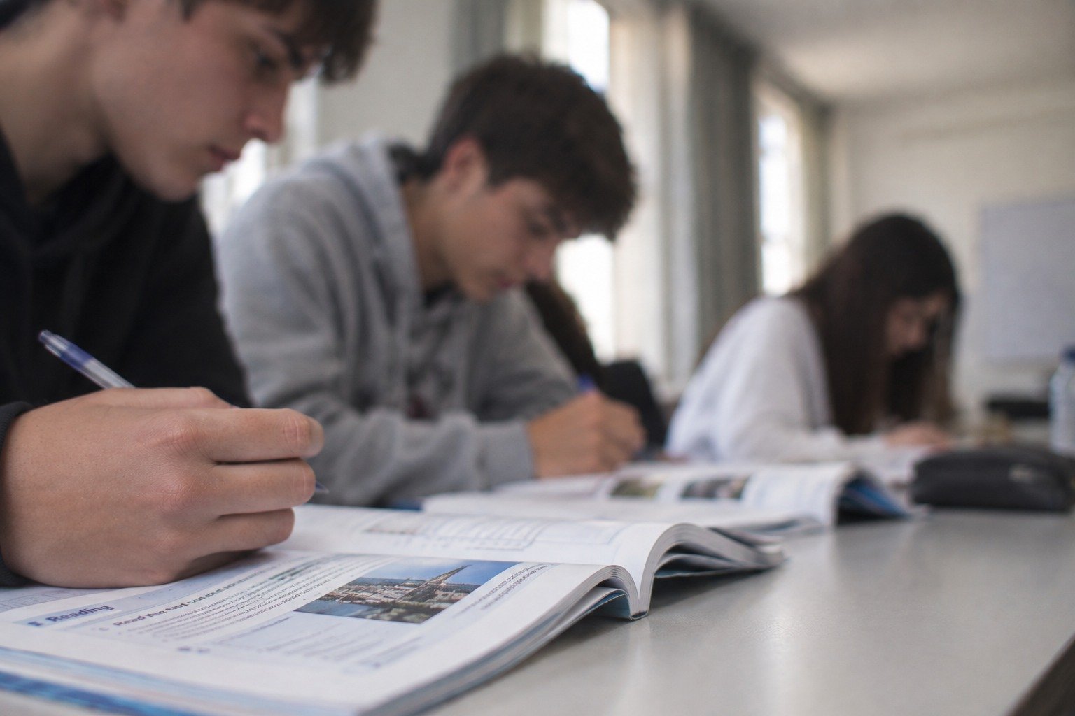 Abrió la inscripción 2027 a los Centros Educativos Complementarios de Idiomas Extranjeros de la Ciudad