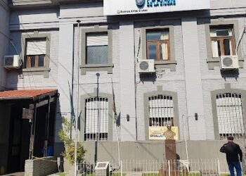 Detuvieron a un hombre por intentar robar mercadería en un comercio de Balvanera
